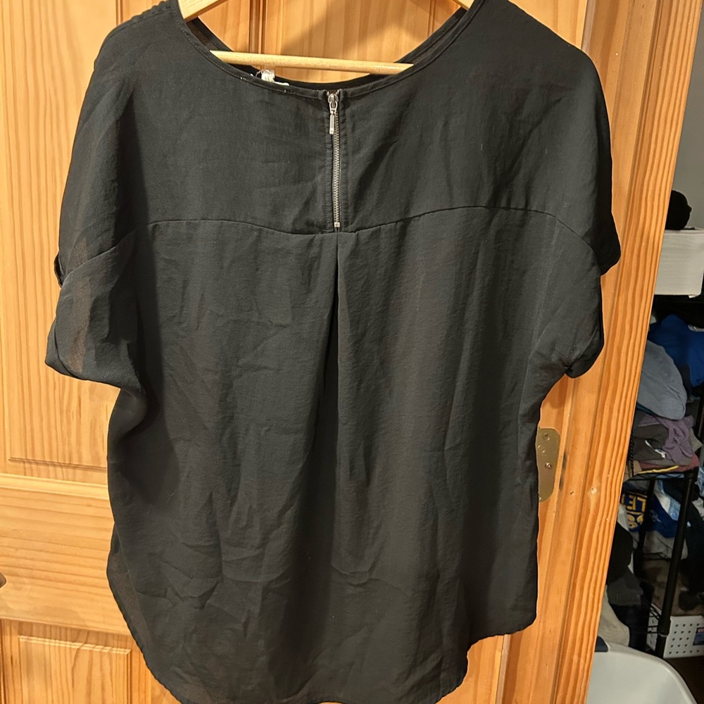 Maurices Black Short-Sleeve Zip-Back Blouse